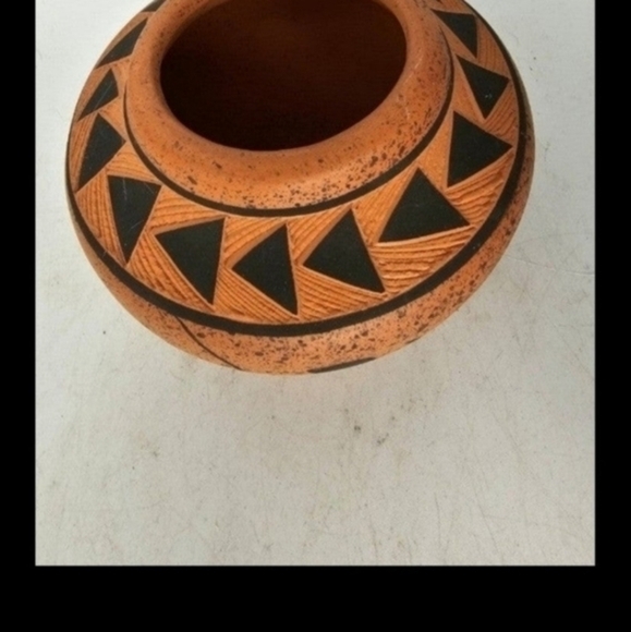 Vintage New Mexico pottery planter signed Kuutimaista - Picture 5 of 11
